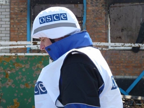OSZE setzt ihre Arbeit in Ostukraine trotz Anschläge fort