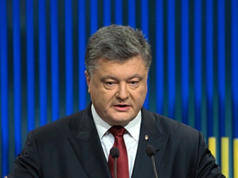 Росія розгорнула поблизу українських кордонів військо, заявив Президент