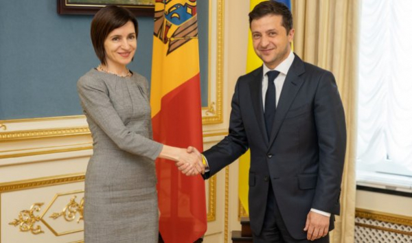 Нова президентка Молдови розпускає парламент: рішення коментує експерт