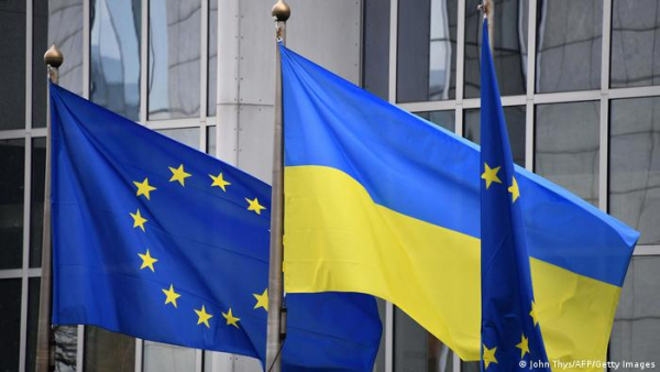"Кров, піт та дипломатія": яким був шлях України у кандидати на вступ до ЄС