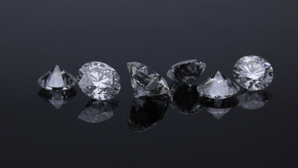 Санкції щодо "кривавих" алмазів можуть боляче вдарити по економіці Росії та Путіну — Видолоб