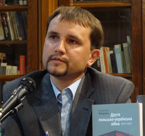 Марна спроба викреслити Україну – В’ятрович про "чорні списки" книжок на окупованих територіях