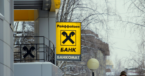 Як іноземним банкам "піти" з російського ринку без дозволу Путіна?